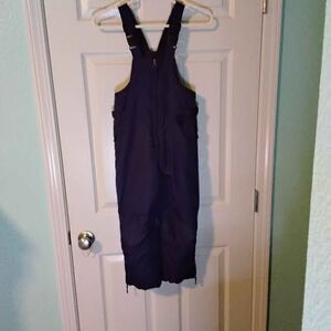 Boys or girls overall snow-pants, Size 5/6  (J-72)